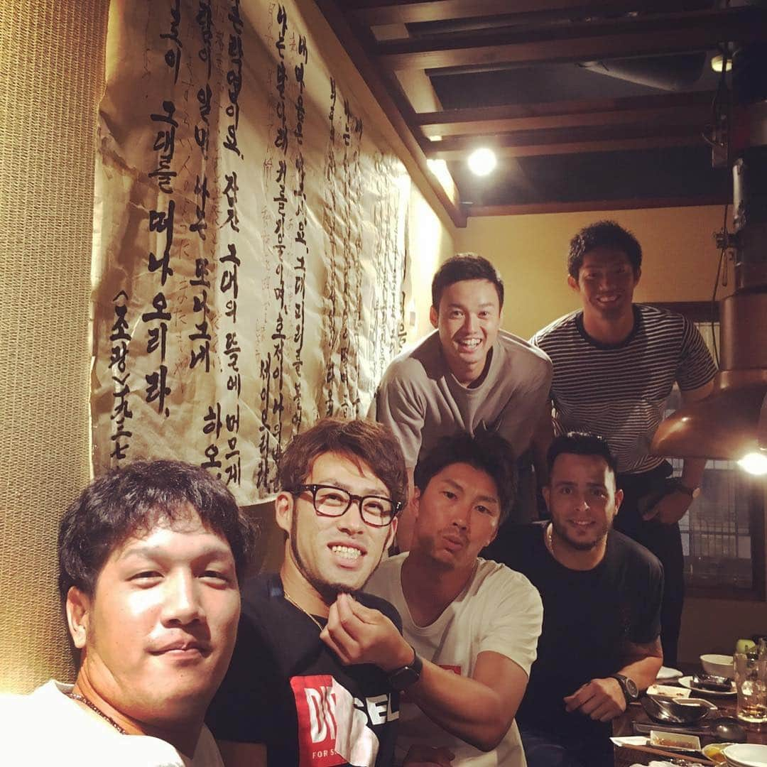 秋吉亮さんのインスタグラム写真 - (秋吉亮Instagram)「同級生会(^^) #東京ヤクルトスワローズ  #88世代 #同級生  #秋吉亮  #14  #上田剛史  #50  #石山泰稚  #12  #藤井亮太  #51 #菊沢竜佑  #35  #カルロスリベロ  #39」9月15日 23時13分 - ryo.akiyoshi_14