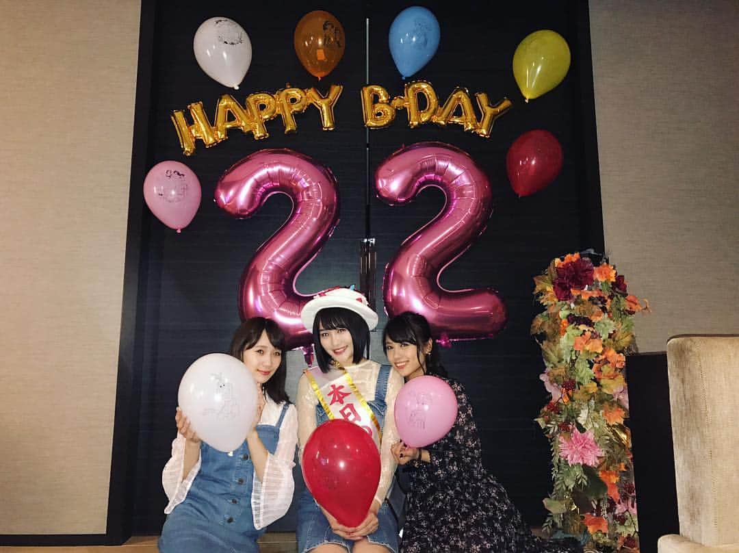 のインスタグラム：「. 22歳になりました☺🎂✨ ハッピーです💓 感謝の気持ちを大切に 毎日をハッピーに生きます！」