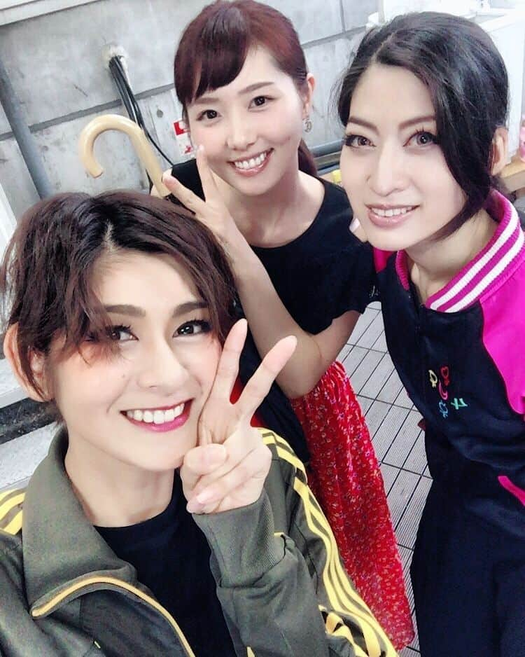 広村美つ美さんのインスタグラム写真 - (広村美つ美Instagram)「みかこちゃん💟りおな💟 . 当時この3人は同じオーディションのグループだった😎 最終までずっと一緒で、 懐かしい💞 . 楽しかったメモリー😎(笑) . #セラミュ #セラミュー #セーラームーン #ミュージカル #舞台 #セラムン #観劇 #プルート #ルベウス #エスメロード #2014 #すき #可愛い#面白い#楽しい」9月16日 9時07分 - mitsumi_hayashi