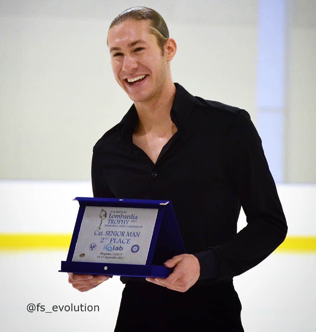 ジェイソン・ブラウンのインスタグラム：「Always proud & honored to represent @teamusa! 🥈#LombardiaTrophy 🇮🇹✨❤️🇺🇸」