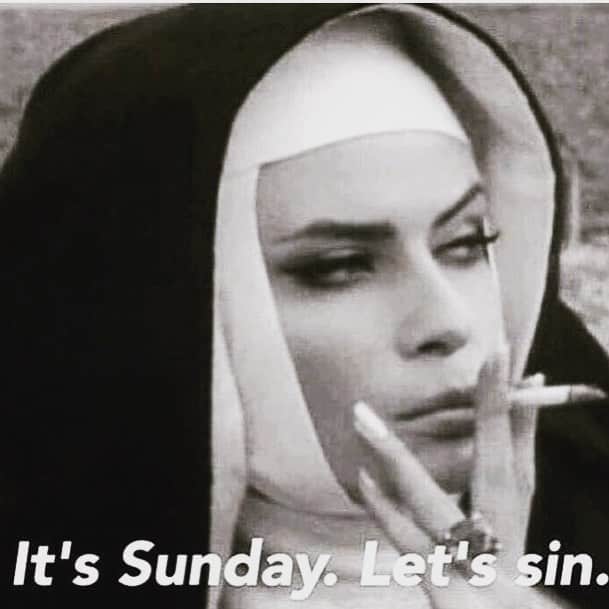 エマニュエル・ベアールのインスタグラム：「#sundaymood❤️」