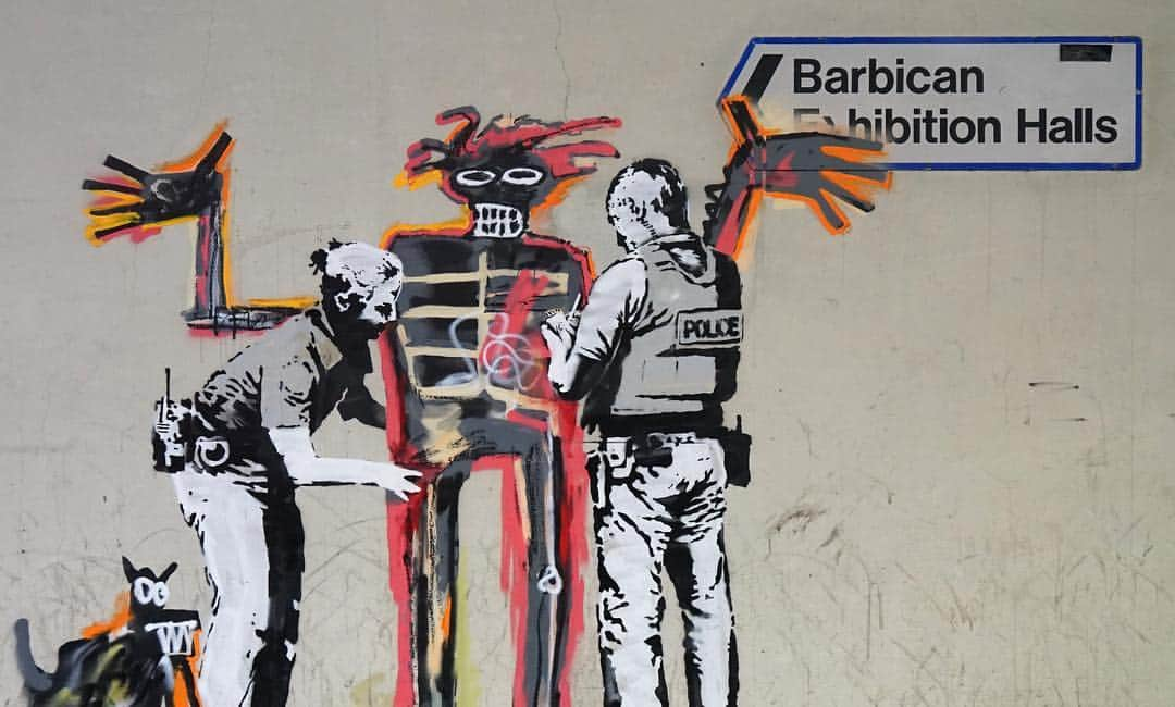 バンクシーさんのインスタグラム写真 - (バンクシーInstagram)「Portrait of Basquiat being welcomed by the Metropolitan Police - an (unofficial) collaboration with the new Basquiat show.」9月17日 21時11分 - banksy