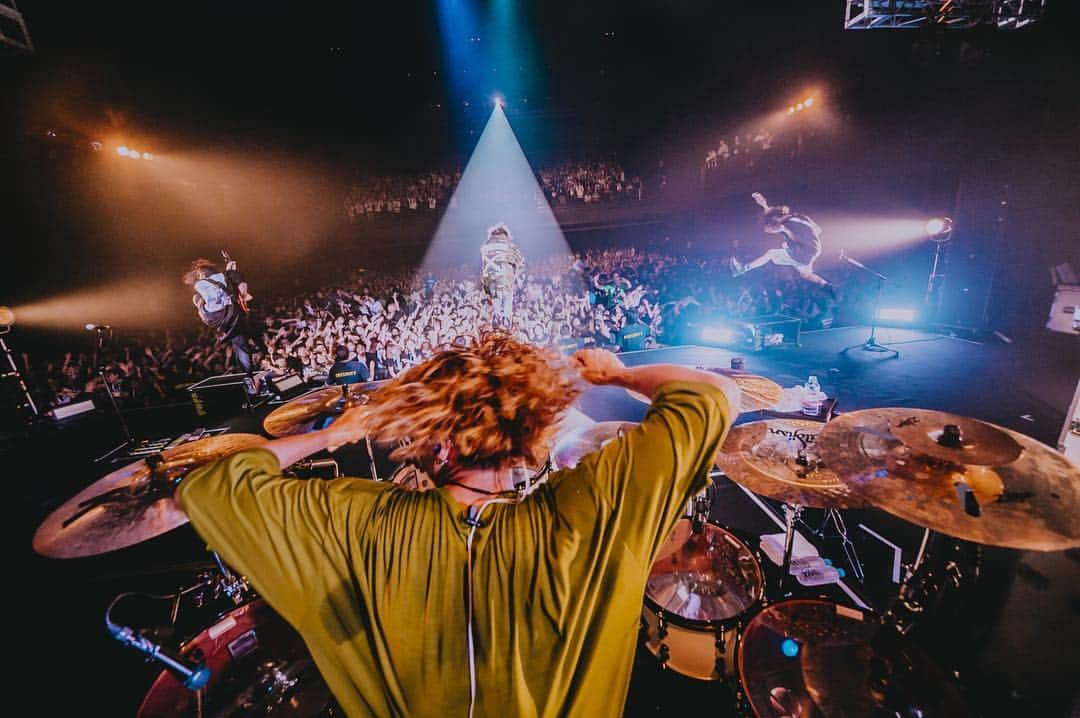 MY FIRST STORYさんのインスタグラム写真 - (MY FIRST STORYInstagram)「Thank You!! ''MMA'' TOUR 2017 Osaka!! Photo by Takuya Oyama  #マイファス #myfirststory #MMAtour #BREAKERZ」9月17日 21時48分 - myfirststoryofficial