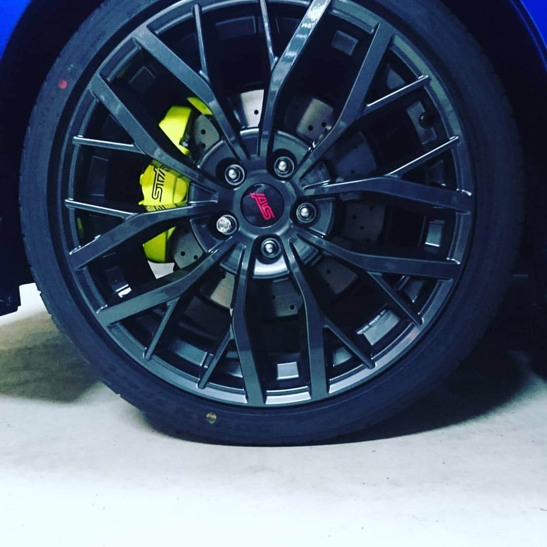 山下翔平のインスタグラム：「WRX STI type S」