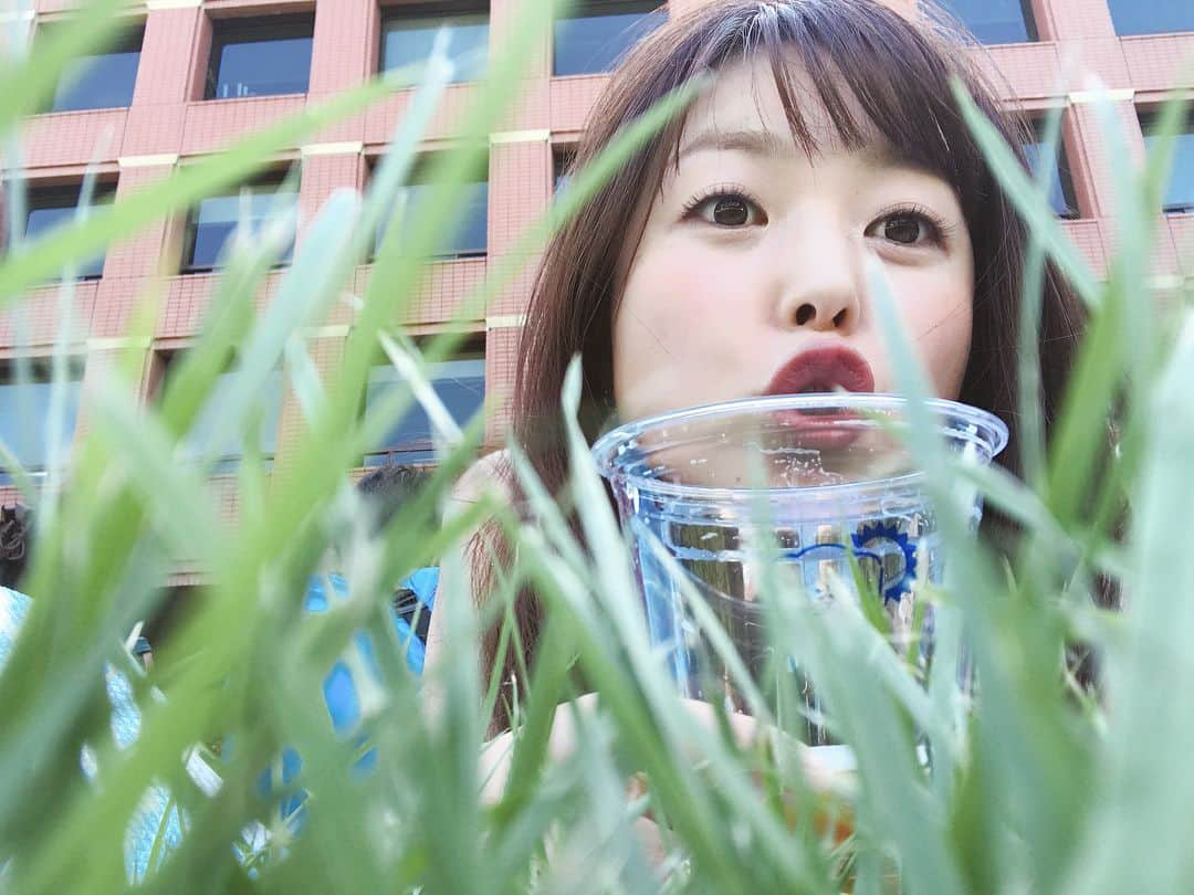 二瓶永莉さんのインスタグラム写真 - (二瓶永莉Instagram)「青空のエールの青空ショット🍺 恵比寿麦酒祭り、最終日はビール日和！サッポロ広場は空いてるし、レジャーシートも貸してもらえるよ🐶 #青空のエール#恵比寿麦酒祭り #beer#ビール女子#ビール好き#sapporo#サッポロビール#ビール好きな人と繋がりたい」9月18日 14時32分 - eri_nihei