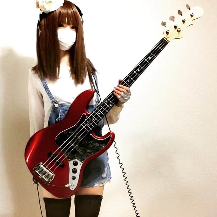 はるちんのインスタグラム：「2017/9/17 ❣️ #はるちん #ベース #bassist #haruchin」