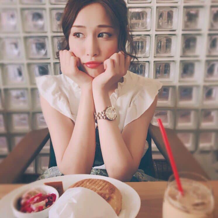 横町ももこのグルメインスタ