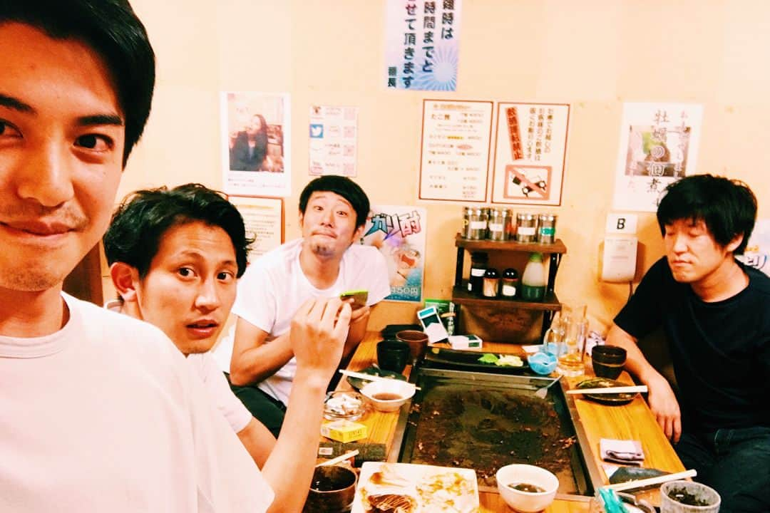 大野拓朗さんのインスタグラム写真 - (大野拓朗Instagram)「ようこそ大阪！ 昨晩は藤井監督作品「#光と血」の舞台挨拶で来てたみんなと十三でお好み焼き。めっちゃいい映画でっせー。シビれまっせー。あんな映画やりたい。 監督#藤井道人 さん 脚本#小寺和久 さん 主演#世良佑樹 さん」9月19日 9時38分 - takuro.ohno