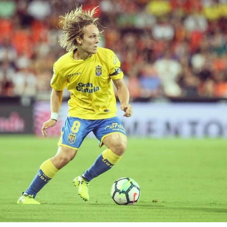 アレン・ハリロヴィッチのインスタグラム：「Keep fighting ♥️⚽️💪🏻 +3 #laspalmas#ath.b#1-0#everything#is#good#ah8#piopio#grande#remy」