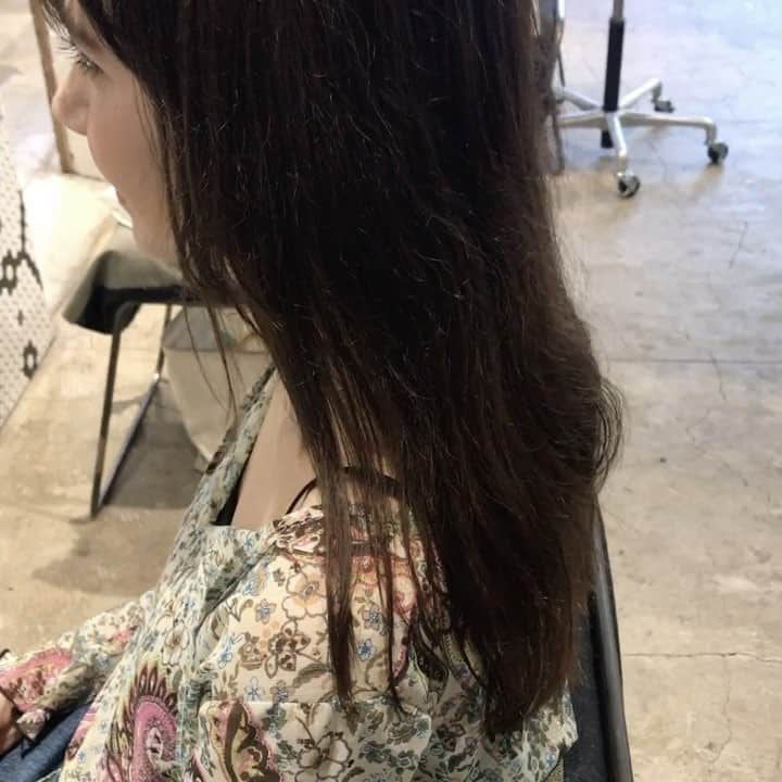 森田 幸助のインスタグラム：「エバがばっさりカットしに来てくれた〜💇✨1ヶ月もつと言われてる新発売のトリートメントもしてツルツルさらさら🌈 #meuvle #原宿 #カット#トリートメント#ミディアム#ばっさり#」