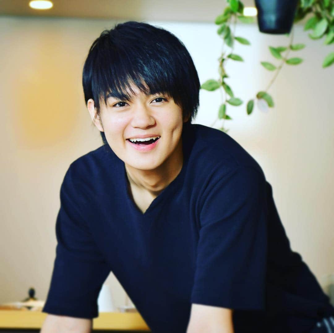 TBS「カンナさーん！」さんのインスタグラム写真 - (TBS「カンナさーん！」Instagram)「第1話にも出演していた、カフェ店員役の佐野勇斗さんが最終話にも出演します✨ 見逃さないように、最初からよーく見てくださいねー！！👀 #カンナさーん❣️ #最終回ゲスト #佐野勇斗  #みるきーず  のみなさん #お待たせしました✨ #砂の塔  ファンのみなさんも #お待たせしました✨ #お兄ちゃんですよ！ #今日はおうちでゆっくり📺  今夜10時からです！ よろしくお願いします！！」9月19日 14時50分 - kannasaaan_tbs