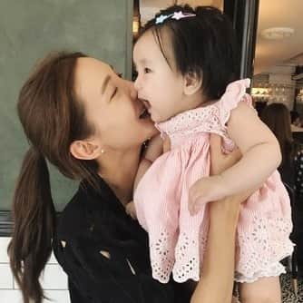 チャ・イェリョンさんのインスタグラム写真 - (チャ・イェリョンInstagram)「내사랑들...♡천사 나은이 아 예뻐....💋💕 언니가 있는 행복!!고마워..♡」9月19日 16時27分 - chayeryun