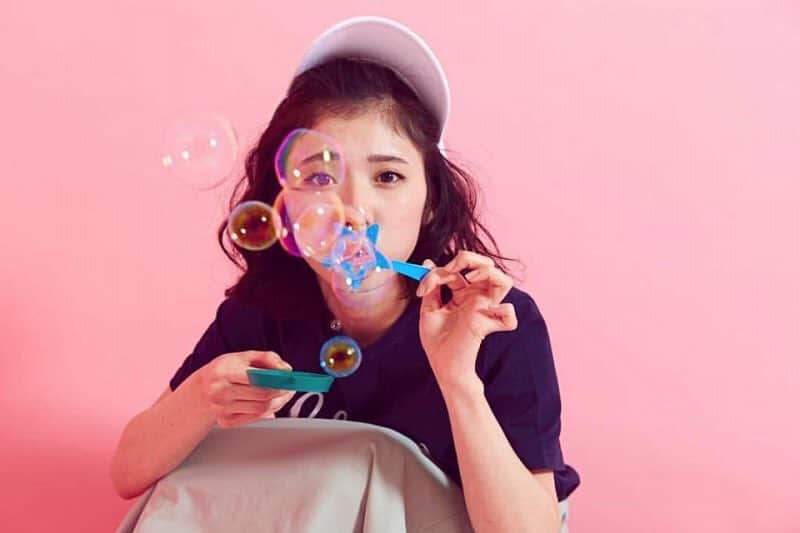 松岡茉優（ファンアカウント）のインスタグラム：「フォロワーさんがもう少しで、2万人🙇 ありがとうございます🙇‍♀️🌹 これからも、松岡茉優ちゃんの画像を投稿していきます✨  #松岡茉優」