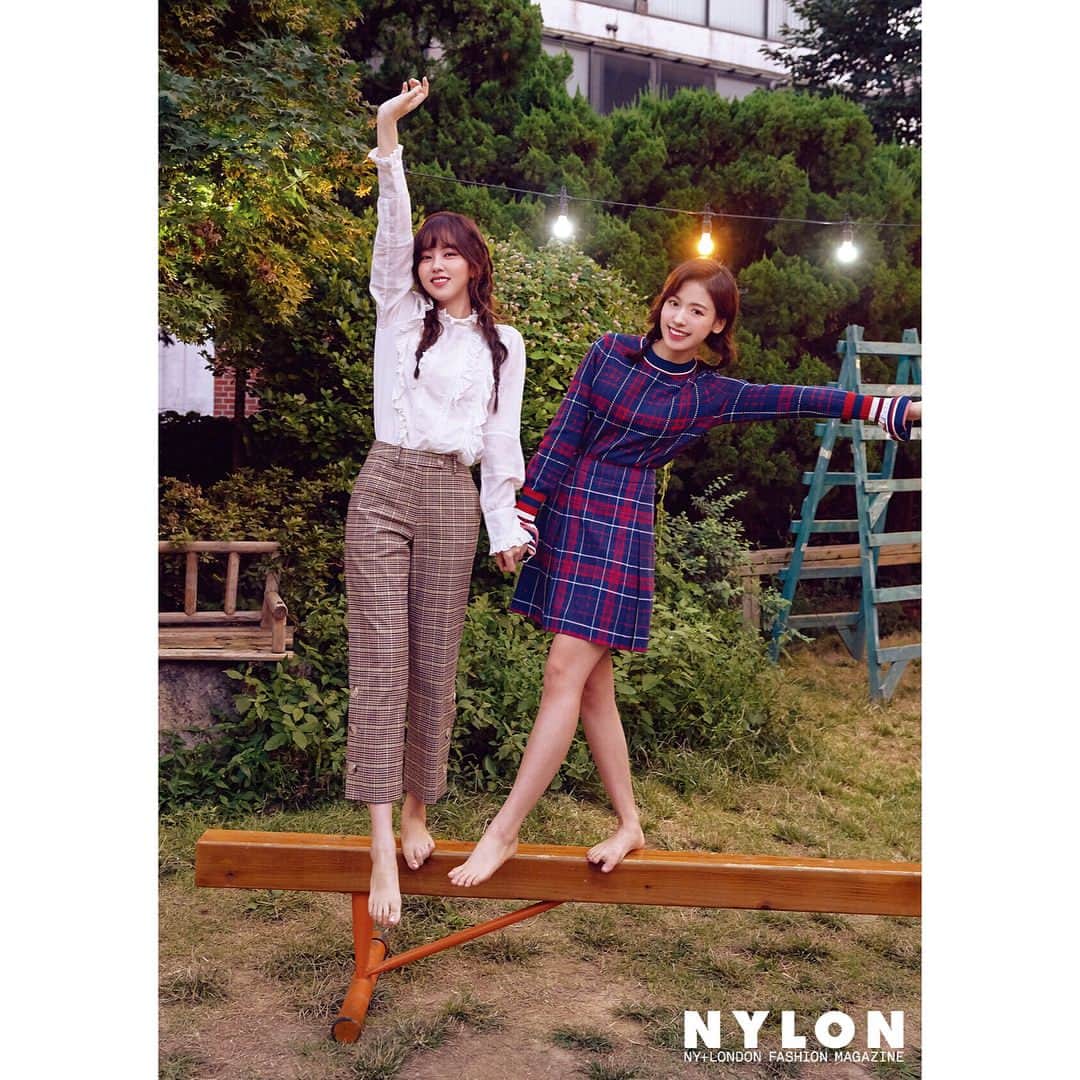 キム・ソヒョンさんのインスタグラム写真 - (キム・ソヒョンInstagram)「‪NYLON 지우언니랑 처음으로 같이 찍은 화보❤️😍👍‬」9月20日 18時48分 - wow_kimsohyun