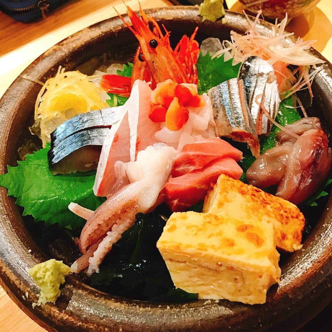 高橋大樹のインスタグラム：「うまい😋  #お寿司#バカ食い#魚#キレイ#うまい#トリトーンー」