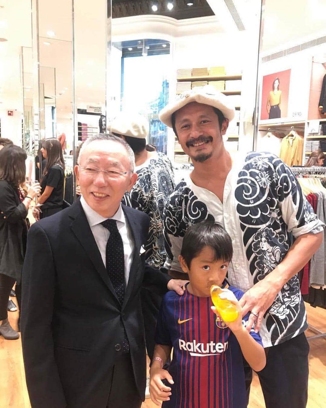 石塚啓次さんのインスタグラム写真 石塚啓次instagram ユニクロ ユニクロ バルセロナ 9月日 21時16分 Keijiishizuka