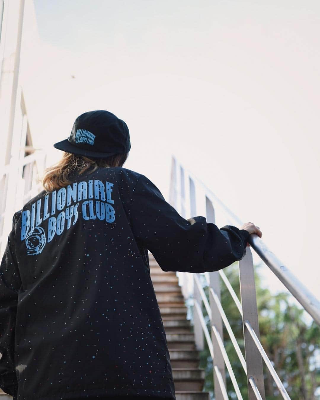 BILLIONAIRE BOYS CLUB TOKYOのインスタグラム：「🆕 ・ARCH LOGO 5 PANEL CAP ・GALAXY COACH JACKET . @bbc_tokyo @bbcicecream_jp Available now. ☎︎03-5770-0018 ・ #BILLIONAIREBOYSCLUB」