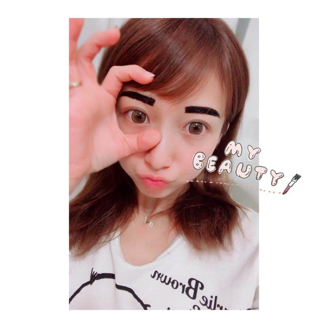 辻希美さんのインスタグラム写真 - (辻希美Instagram)「マツエクOFFして眉ティント中〜╰(*´︶`*)╯♡ ティントってどの位で完成なんだ？笑  #辻希美 #辻ちゃん #ティント #眉毛ティント #マツエク #OFF #したら #顔が薄すぎてティントに至ります #ティント顔 #家族に笑われる」9月21日 22時05分 - tsujinozomi_official