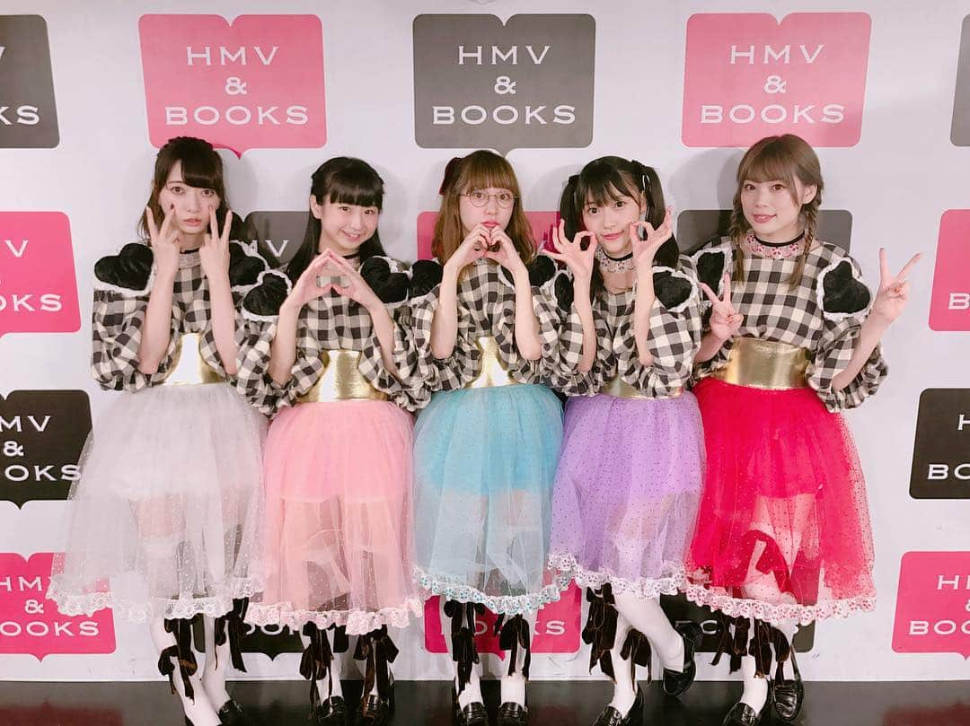 むすびズムのインスタグラム：「20170922 HMV&BOOKS TOKYO #むすびズム #musubizm #HMV #idol #kawaii #SIIILON」