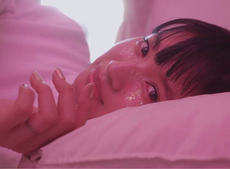 coccinelle.tokyoのインスタグラム：「📷@shihori.hananoe #メイク #メイクアップ #メイク動画 #メイク中 #メイクポーチ #メイク道具 #メイク崩れ #メイク好き #メイク講習 #メイクブラシ #コスメ #コスメデコルテ #コスメ収納 #コスメ紹介 #コスメ好き #コスメ部 #コスメ購入品 #コスメマニア #コスメ好きさんと繋がりたい #コスメレポ #スキンケア #スキンケア用品 #スキンケア大事 #スキンケアセット #スキンケアクリーム #スキンケアルーティン #スキンケア教室 #スキンケアマニア #スキンケアオイル #スキンケア化粧品」