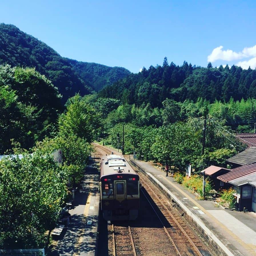 笛木優子のインスタグラム：「🛤🚃🌞」