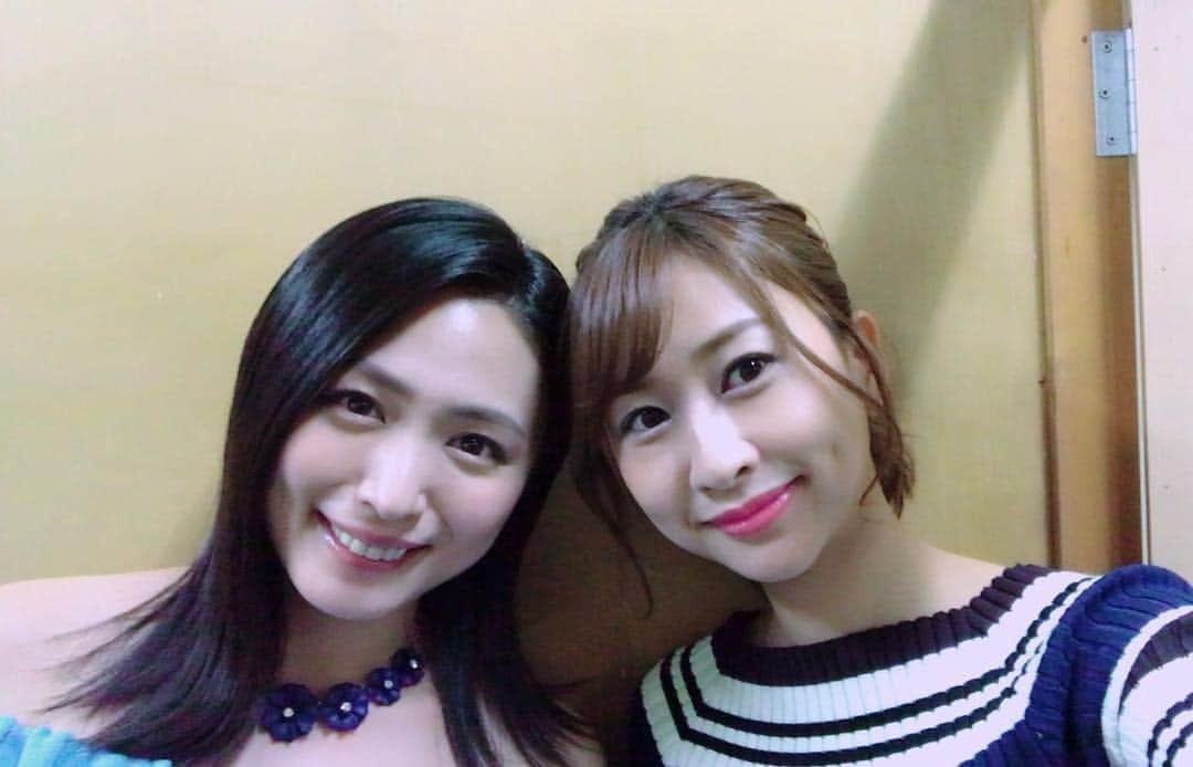 澤田南のインスタグラム：「. 1ヶ月ぶりのテレビの現場でした！ありがとうございます😭✨ ゆきえお姉さまと♡ 明日もボートレースライブよろしくお願いします🔆 . #ボートレース #ヤングダービー #ボートレース蒲郡 #ボートレースライブ #ナイター #ピットリポート #川村ゆきえ さん」
