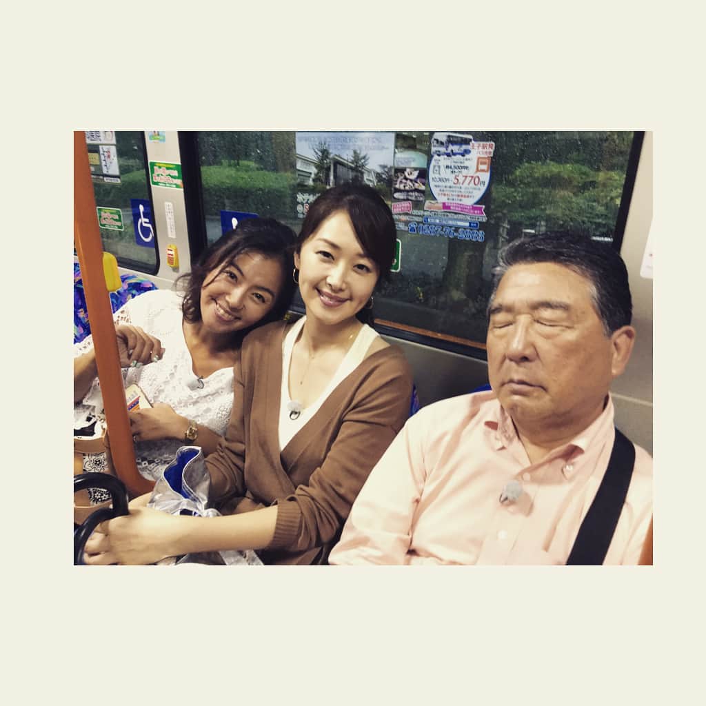 笛木優子のインスタグラム：「路線バスで寄り道の旅 🚌 参戦しました！ 優しい徳光さんと素敵な田中さんと楽しくロケしました😊 明日日曜日15:20よりテレビ朝日 🚍みてね🚍」