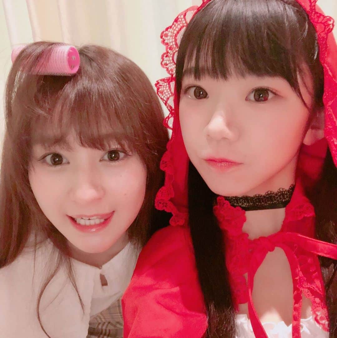 長澤茉里奈さんのインスタグラム写真 - (長澤茉里奈Instagram)「そして大好きなみーしゃんが、ゲストで遊びに来てくれたよーー プレゼントまでありがとう😭😭❤️❤️ まりのこと知ってるくせにまりちゅうクイズ間違いばっかりーー！ ぷんぷん！！！ 来てくれて本当に嬉しかった！！！！！！ ありがとう❤️❤️❤️❤️❤️❤️ ス」10月9日 0時22分 - marinanagasawa1008