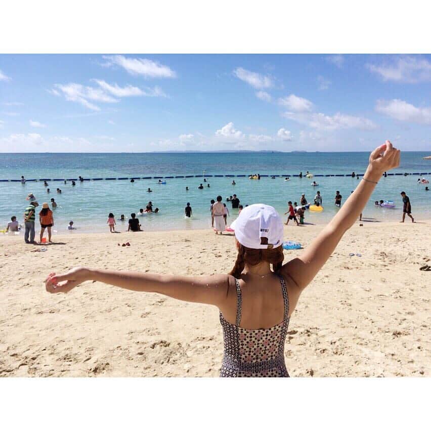 LINAさんのインスタグラム写真 - (LINAInstagram)「Last summer♡ #MAX#LINA #okinawa#beach#sky #summer」9月24日 14時35分 - xxlina_now
