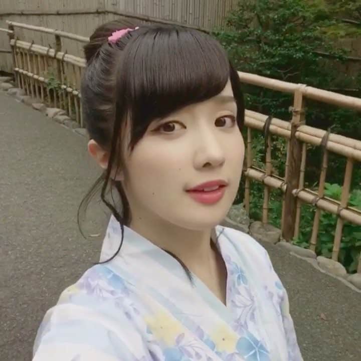髙橋明日香のインスタグラム：「風が秋の匂いがするー。 浴衣も終わりだね。  #撮影会 #なんでもない動画」