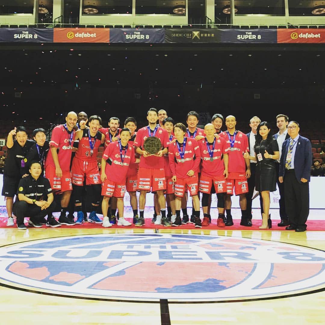 のインスタグラム：「🏆🏆🏆🥇🥇🥇 #千葉ジェッツふなばし #chibajetsfunabashi  #thesuper8  #マカオ #studiocity #macau」