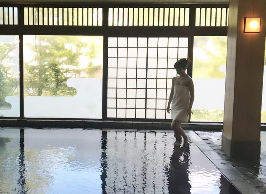 祥子さんのインスタグラム写真 - (祥子Instagram)「浴衣を脱いで向かった先は。。。 温泉でした♨️☺️ #温泉  #撮影  #仕事  #浴衣を脱いで  #最高」9月25日 13時06分 - sho_ko.0413