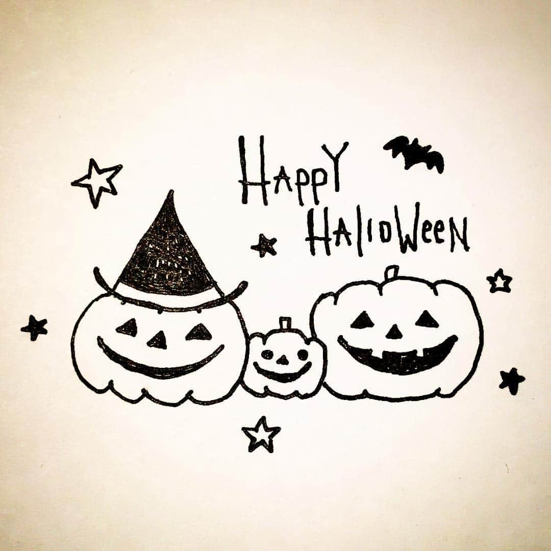 小林千鶴さんのインスタグラム写真 - (小林千鶴Instagram)「🎃🎃🎃 #happyhalloween  #pumpkin」9月25日 23時37分 - 5884_chizuru