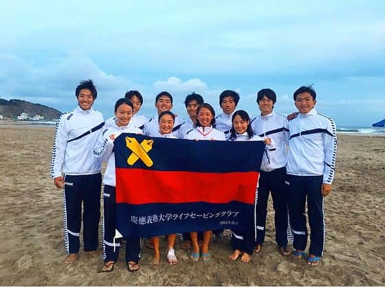 のインスタグラム：「🐬🏃🐠🌊🏊🏼🏄‍♀️🎖 まだまだだからこそ、 その分ワクワクするんだなー。 結果にこだわると忘れてしまいそうになるけど 誰よりも楽しめた人が誰よりも強いと思う。 スポーツってすばらしい！ 改めてそう思えた大会でした。 ありがとうございました😊 #ライフセービング #インカレ #慶應LSC」
