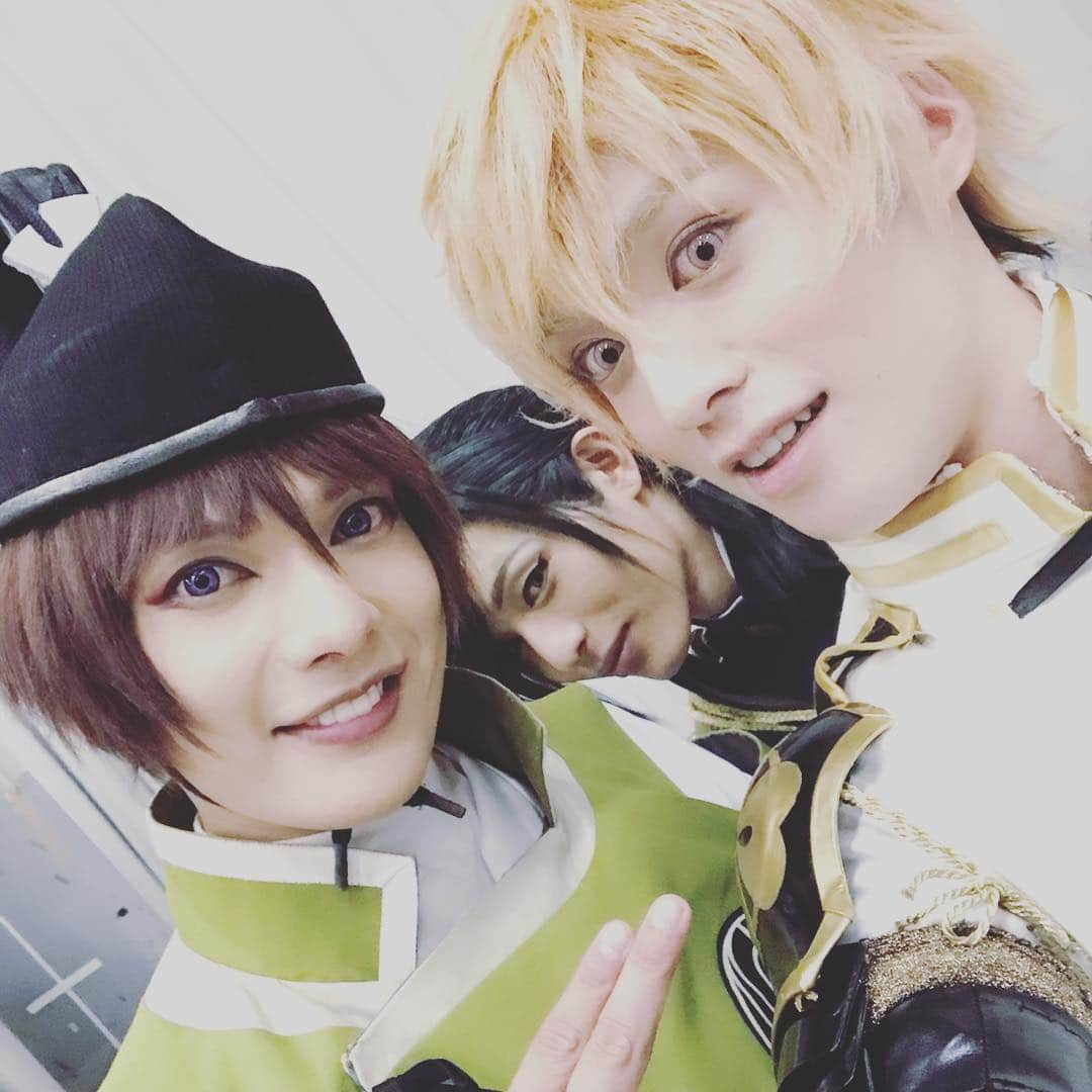 荒木宏文さんのインスタグラム写真 - (荒木宏文Instagram)「シブヤノオトまであと4日 #刀剣乱舞  #崎山つばさ  #荒木宏文  #横田龍儀」9月26日 23時12分 - araki_hiro0614