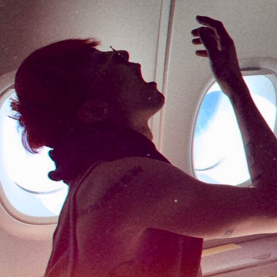 G-DRAGONのインスタグラム：「LDN >>>> AMS」