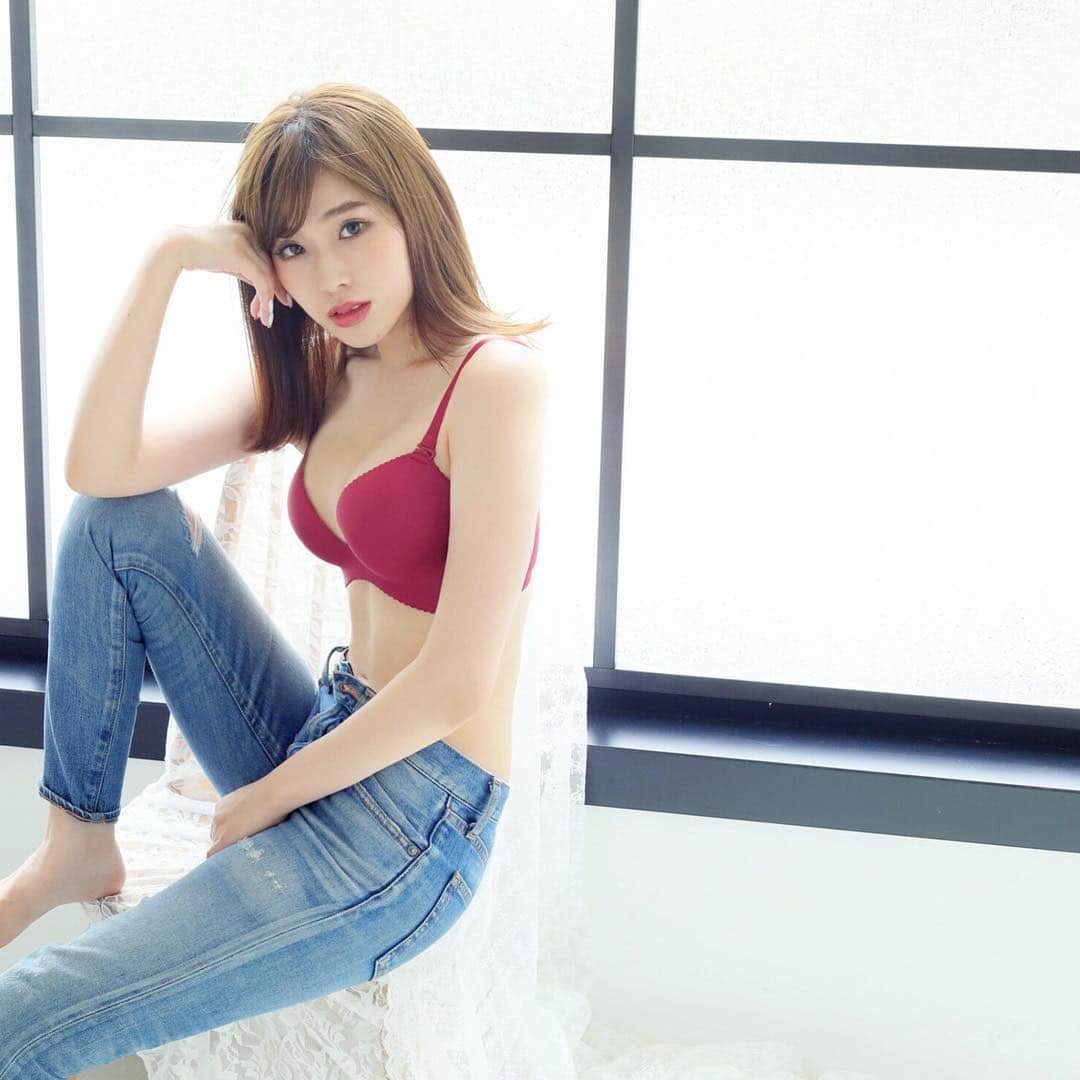 藤川沙弥のインスタグラム：「gm☀︎‼︎今日はいまから撮影📸 . . 撮影データは @aimerfeel_official さん👙 . . #shooting#model#happy#offshot#photo#photography#camera#portrait_perfection#撮影#モデル#撮影データ#写真#被写体#フリーモデル#ポートレート#촬영#모델#摄影#fashion#lingerie#aimerfeel#エメフィール#下着#ランジェリー」