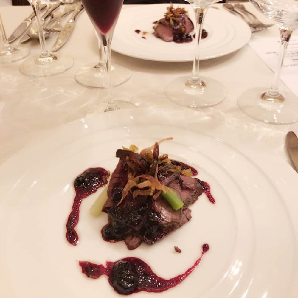 SPARAさんのインスタグラム写真 - (SPARAInstagram)「月一の愉快な仲間たちとのお食事会はイルマルカンポさんのフルコース♡ シャンパンからワインまで美味しいお酒とお料理を沢山沢山いただきました♡♡♡ イル マルカンポ 浜松市中区助信町10-8 1F」9月27日 8時52分 - spara_aco