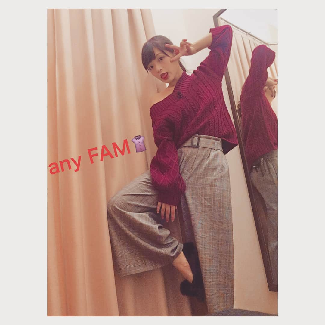 青木理奈さんのインスタグラム写真 - (青木理奈Instagram)「試着室と青木と試着品👚  #anyfam #cabanainboujeloud #cootegreadybrilliant #ゆめくるpress #撮影 #本日の試着 #レポーター #毎週水曜日更新 #10月11日更新分 #全部自撮り #セルフタイマー様様」9月27日 18時31分 - rin.427