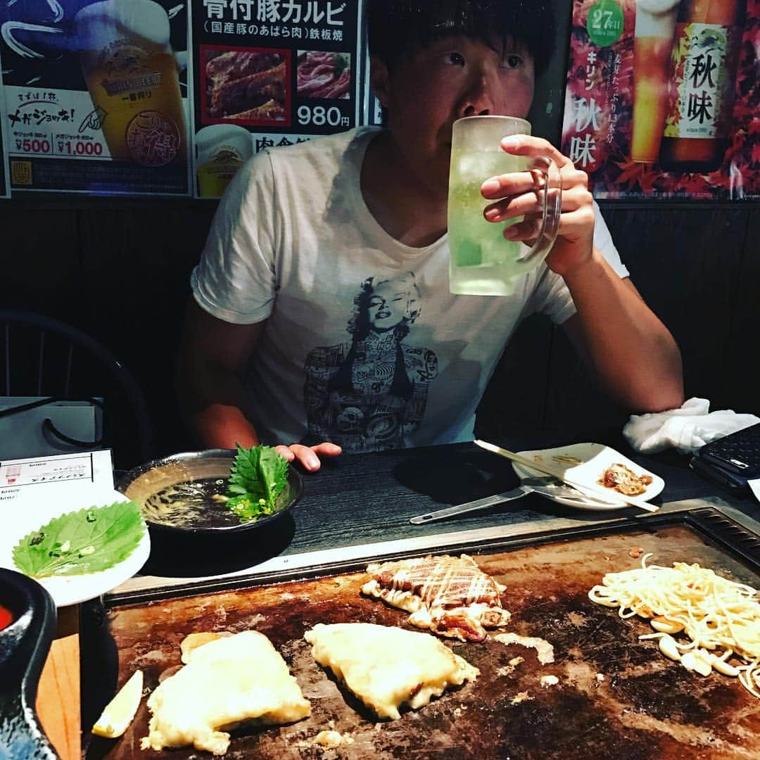 高橋昂也さんのインスタグラム写真 - (高橋昂也Instagram)「誕生日の夜、ひろきさんとくわさんで 鉄板焼き来てまーす(´∀｀*)」9月27日 19時29分 - takahashikoya_0927