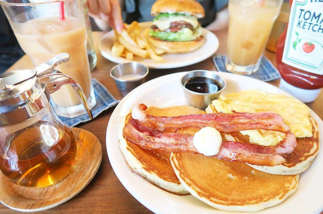 Mai Wakimizuさんのインスタグラム写真 - (Mai WakimizuInstagram)「本日のlunch♡パンケーキシロップの甘さとベーコンの塩辛さが最高にマッチ！割と久しぶりのWEST WOOD BAKERSでした＼(^o^)／ #wakkingourmet#westwoodbakers#大阪」9月27日 20時56分 - wakkin__m