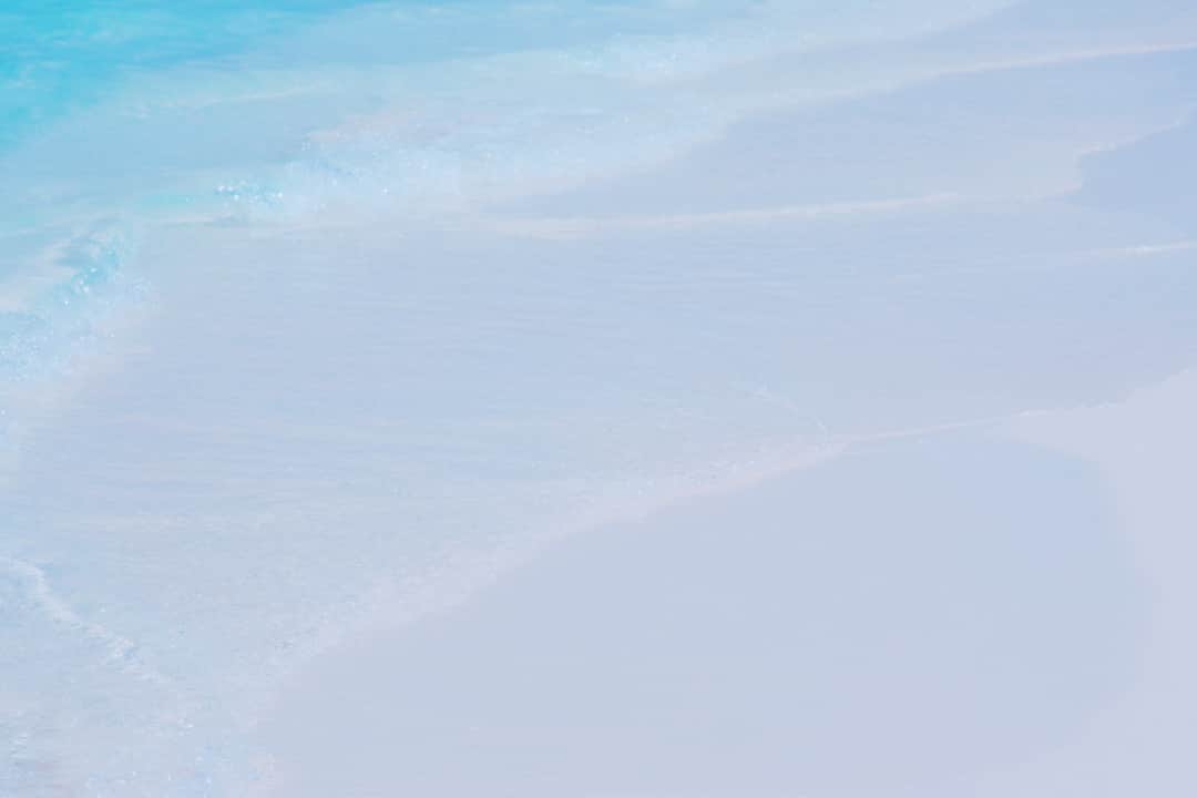 水嶋ヒロさんのインスタグラム写真 - (水嶋ヒロInstagram)「#tbt Distance makes the heart grow fonder Blog→hiro-mizushima.com #maldives #blogupdate #ブログ更新 #海 #sea #blue #white #crystalclear #beautiful #行きたくなってきた」9月28日 17時06分 - hiro_mizushima_official