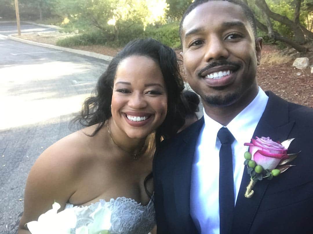 マイケル・B・ジョーダンのインスタグラム：「Wishing my beautiful sister a HAPPY BIRTHDAY!! I'm so proud of the woman you've become! Long way from locking me inside the dryer! 🤦🏾‍♂️😬 love you! And no I will never let you live that down! 😛」