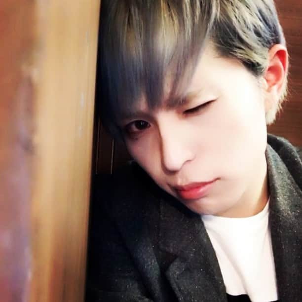 のインスタグラム：「撮影はまだまだ続きますので…。 #二丁魁」