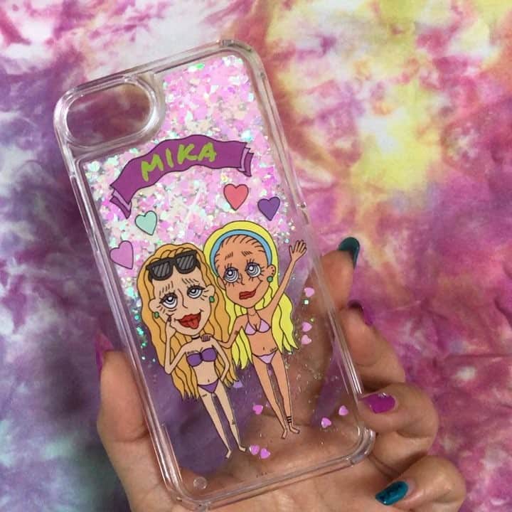 のインスタグラム：「． new💗💖💜． グリッターケース✨💜． 可愛すぎる😻💖． ． ． ⇟⇟⇟✷ #Androidケース#Xperiaケース#iphoneケース#スマホケース#携帯カバー#携帯ケース#手帳型#手帳型ケース#オリジナルイラスト#オリジナルアート#ハンドメイド#ハンドメイド販売#イラストオーダー#イラスト#海#ビーチ#アート#LINEスタンプ#dreamcatcher #ドリームキャッチャー#ネット販売#nativeAmerican #americanIndian #genic_mag#l4l#instagood#f4f#instalike」