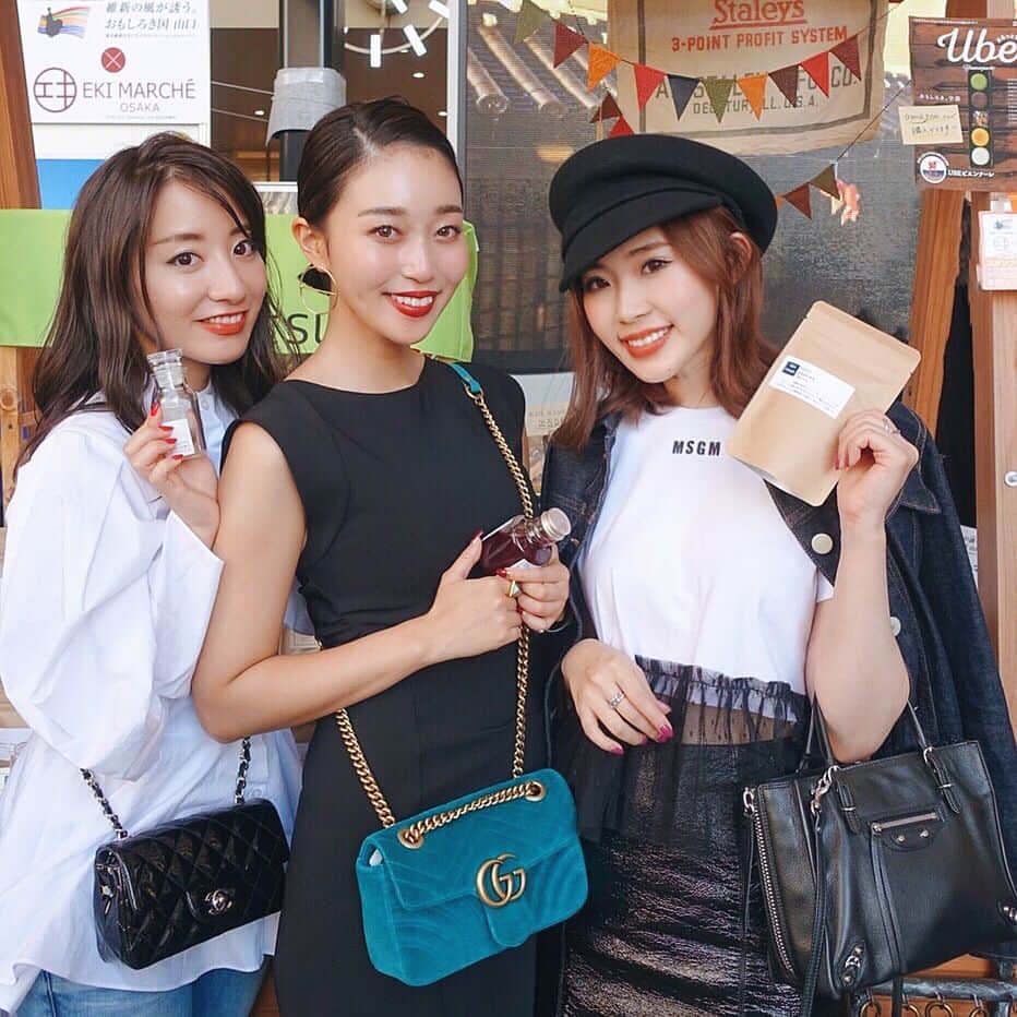 藤川沙弥のインスタグラム：「. 山口DCのPRキャンペーンに 遊びに行ってきました♥︎‼︎ 紅茶好きなので バナナとバニラ紅茶🍌 とっても気になる。。🤤💓 エキマルシェさんでもお買い物をすると、 抽選会に参加できるみたいです🙈❣️ . . . #エキマルシェ大阪 #やまぐちデスティネーションキャンペーン #エキマルシェ大阪ＤＣ#エキナカ #大阪駅#大阪ステーションシティ #셀카#셀피#셀스타그램#친스타그램」