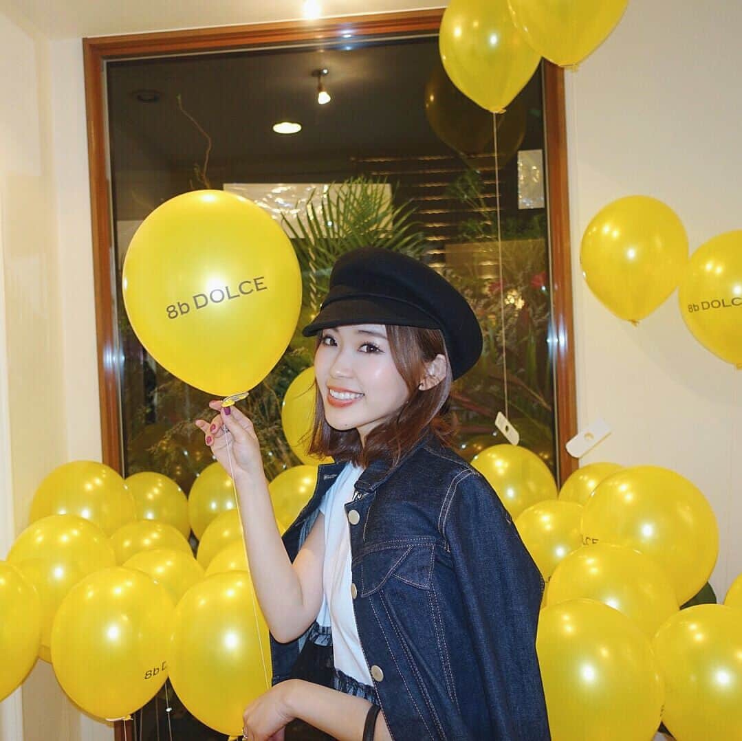 藤川沙弥のインスタグラム：「. 昨日の夜はみんなで ”8b dolce”豊中店の レセプションパーティーへ🎈🎈🎉 どれも美味しすぎて みんなスイーツに夢中に🤤🍰 ついつい食べすぎちゃった🐷 看板メニューのアラゴスタを始め どれも手土産に喜ばれそう🙈💓 . ハロウィンsweets🎃も 可愛すぎたよ〜〜💕 . . . #8bDOLCE#8bドルチェ #豊中市#大阪スイーツ#エイトビー #ハロウィン#helloween #sweet#cake」