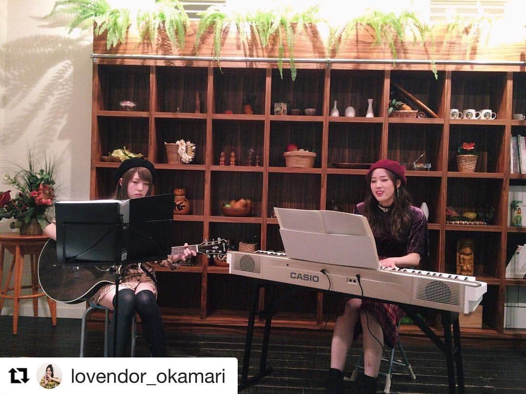 LoVendoЯのインスタグラム：「#Repost @lovendor_okamari (@get_repost) ・・・ YouTubeにて、『おかまりんでうたってみた』第一弾公開されましたー💖 アコースティックライブに来てくれた方向けのチラシに書いてたと思うんだけど、有名曲のカバーをやる予定が、ちょっとアレコレ事情がありまして、まずはおかまりんオリジナル曲のフル配信をやります！ この先カバーとかもしていくかもだけど、ひとまず、第一弾は、わたし作詞作曲の『つれないの唄』です！マダイが釣れなくて悩んでる時に書いたんだよね………え 珍しくピアノソロも弾いてるから聴いてちょ🤗 👉https://youtu.be/7jir9tqx9EU  #おかまりんでうたってみた #つれないの唄 #で検索 #YouTube #おかまりん #釣り」