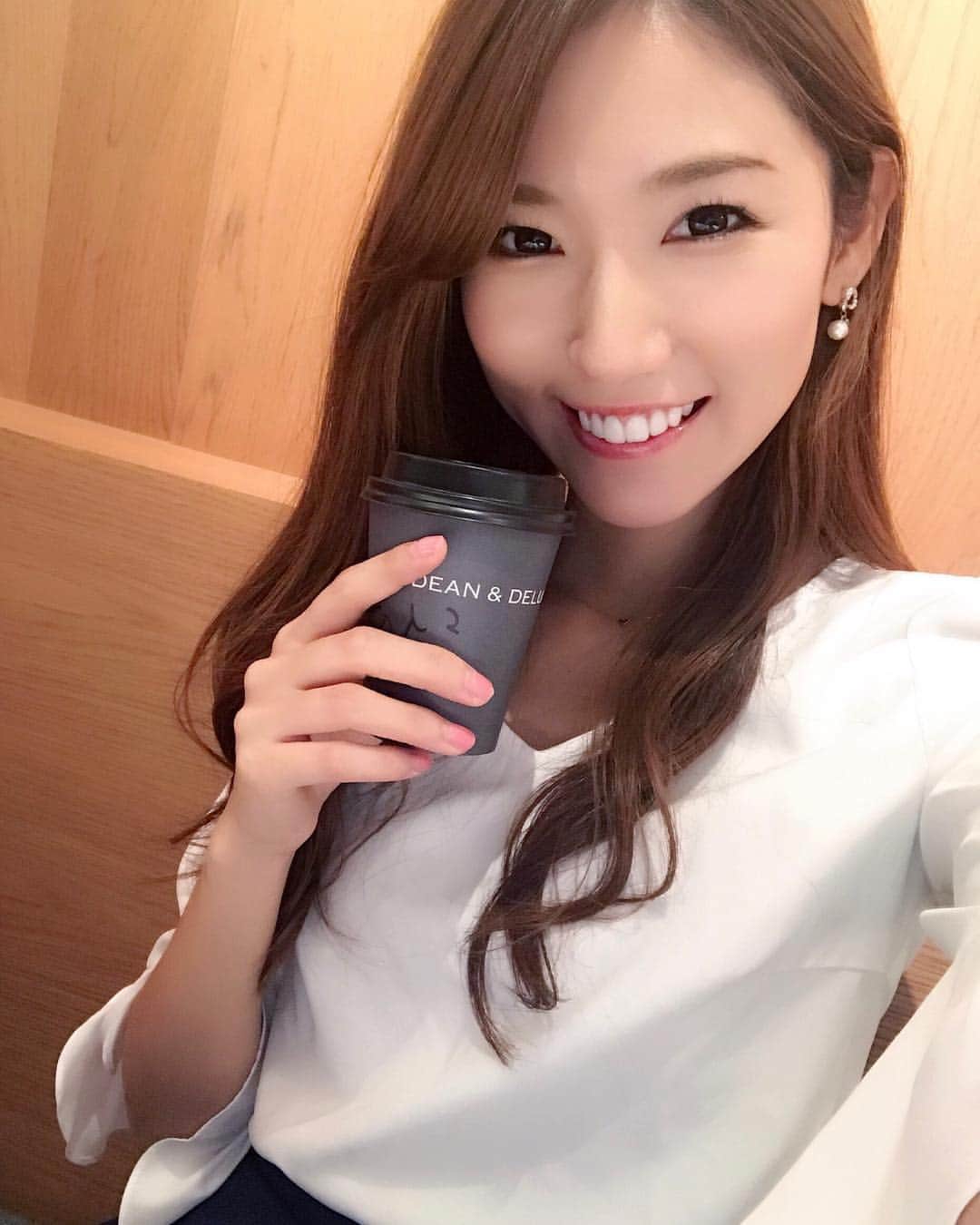 のインスタグラム：「お母さんに前髪切ったほうがいいよって言われて気持ち揺らいでる。 #親の言うことって間違いないよね . . #selfie #me #i  #셀카  #japan #asiangirl #japanesegirl」