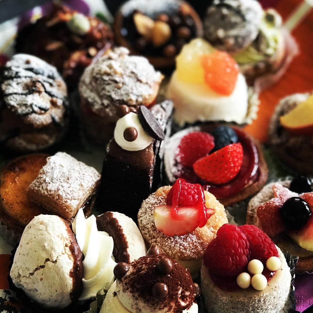 yori designerのグルメインスタ